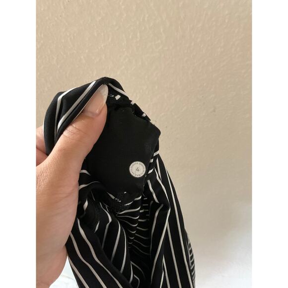 Lululemon Wunder Under High-Rise 25" Luxtreme Parallel Stripe Black White SZ 4 - Picture 5 of 5